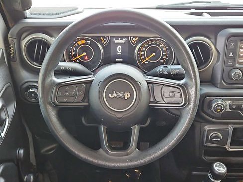 Used 2021 Jeep Wrangler Unlimited Sport image 21