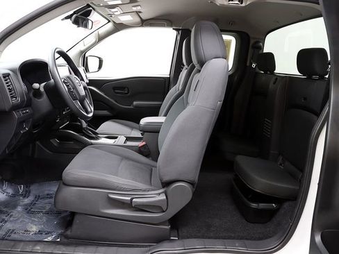 Used 2024 Nissan Frontier S w/ S Utility Package image 14