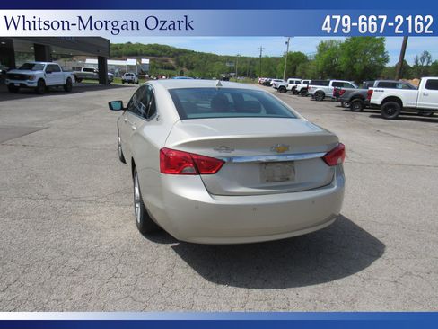 Used 2014 Chevrolet Impala LT w/ Convenience Package image 11