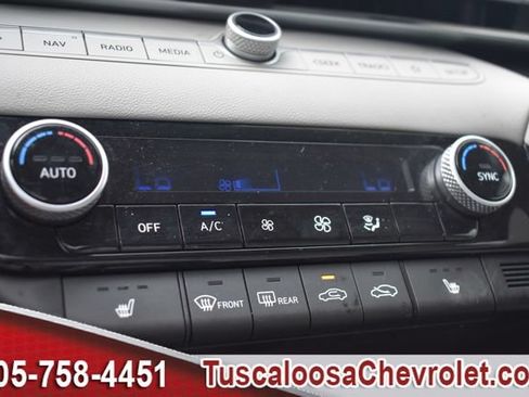 Used 2025 Hyundai Elantra Limited FWD image 39