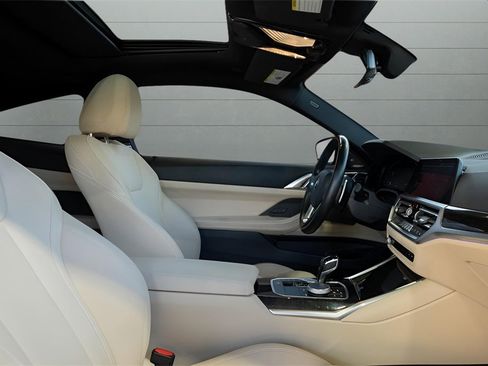Used 2021 BMW 430i Coupe w/ Premium Package image 35