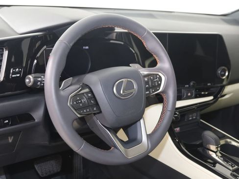 Used 2024 Lexus NX 250 FWD image 6