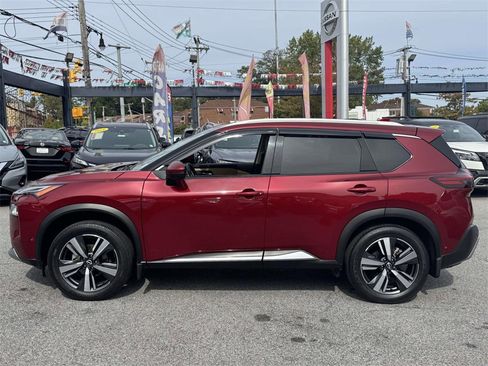 Used 2022 Nissan Rogue Platinum w/ Head-Up Display Package image 8