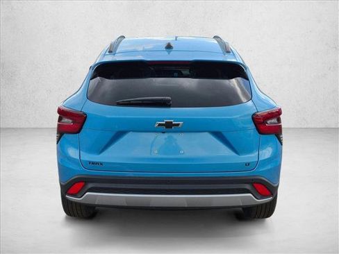 New 2026 Chevrolet Trax LT w/ Driver Confidence Package FWD image 6