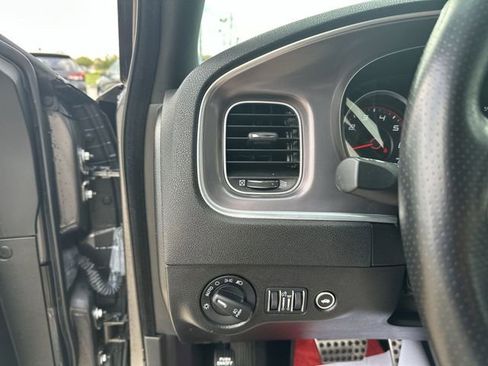 Used 2022 Dodge Charger Scat Pack RWD image 20