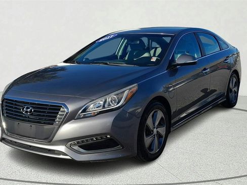 Used 2017 Hyundai Sonata Plug-In Hybrid image 3