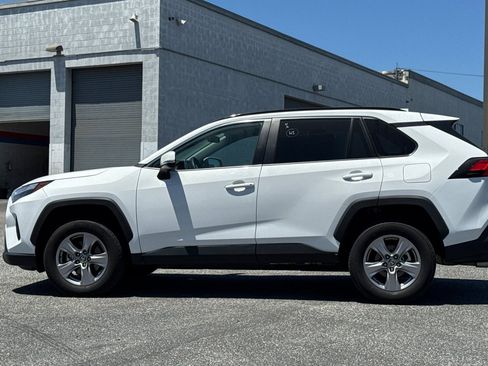 Used 2025 Toyota RAV4 XLE FWD image 9