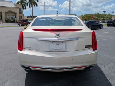 Used 2014 Cadillac XTS Luxury w/ Driver Awareness Package image 5