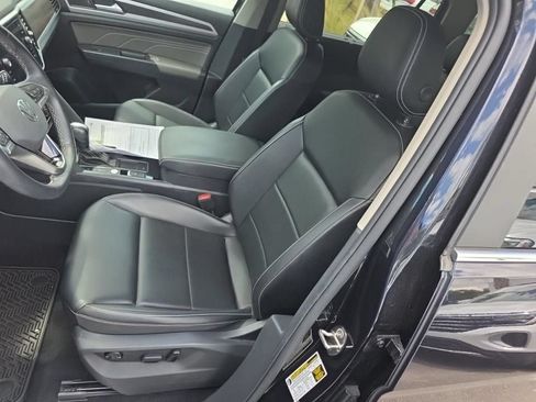 Used 2023 Volkswagen Atlas SE w/ Black Wheel Package FWD image 35