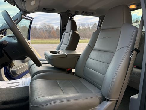 Used 2003 Ford F250 Lariat image 78