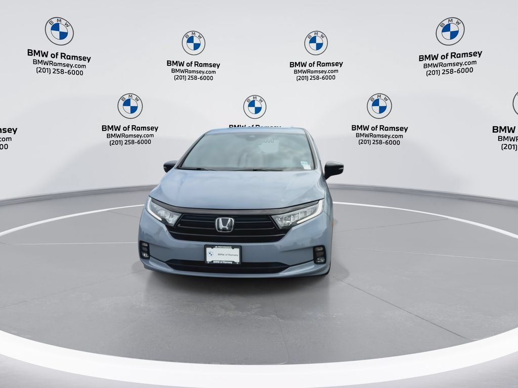 Used 2024 Honda Odyssey Sport image 3