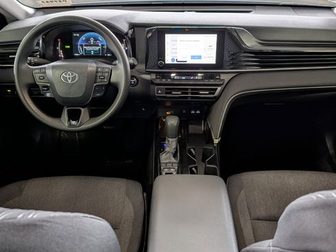 Certified 2025 Toyota Camry LE FWD image 10