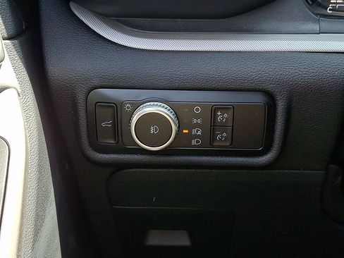 Used 2023 Ford Explorer XLT w/ Equipment Group 202A AWD/4WD image 26