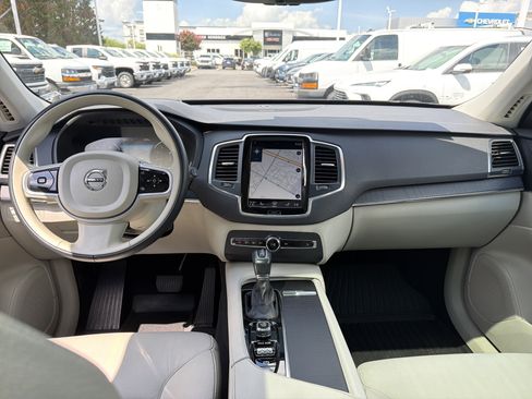 Used 2020 Volvo XC90 T6 Momentum w/ Protection Package Premier AWD/4WD image 30