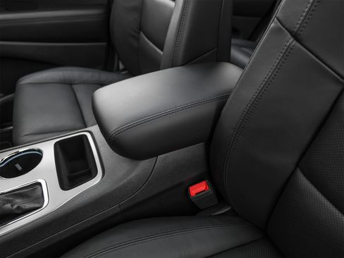 Used 2020 Jeep Grand Cherokee Limited X RWD image 37