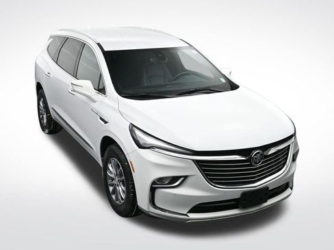 Certified 2022 Buick Enclave Essence image 18