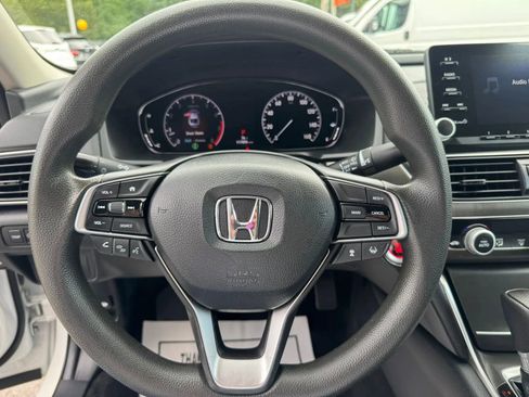 Used 2020 Honda Accord LX image 18
