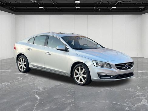 Used 2016 Volvo S60 T5 Premier image 7