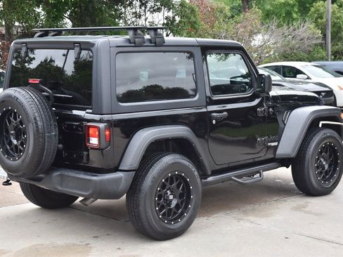 Used 2021 Jeep Wrangler Sport AWD/4WD image 7