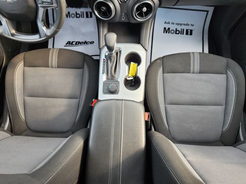 Used 2023 Chevrolet Blazer LT AWD/4WD image 17