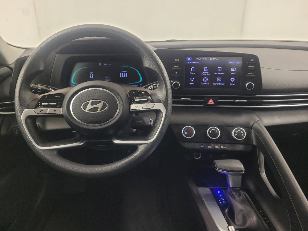 Used 2024 Hyundai Elantra SE FWD image 22