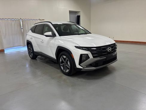 Used 2026 Hyundai Tucson SEL FWD image 2
