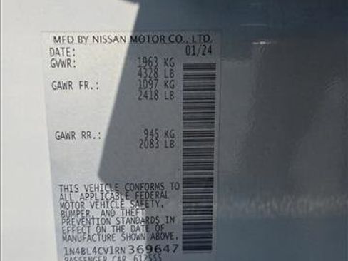 Used 2024 Nissan Altima 2.5 SR w/ SR Premium Package image 25