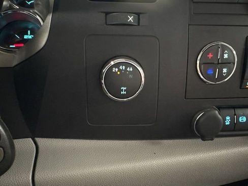 Used 2013 Chevrolet Silverado 2500 LT w/ Interior Plus Package image 40