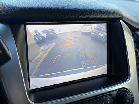 Used 2015 Chevrolet Suburban LTZ image 45