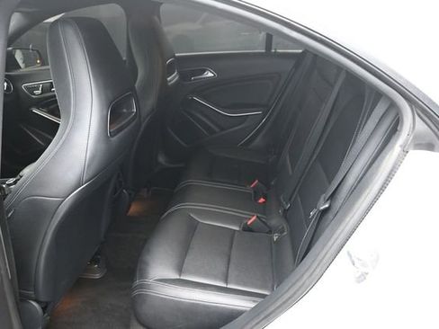 Used 2019 Mercedes-Benz CLA 250 image 13