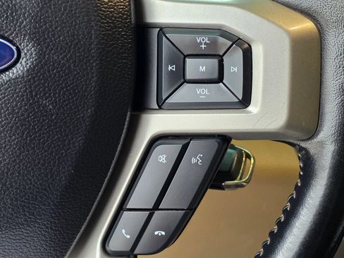 Used 2021 Ford F250 Lariat w/ Lariat Value Package AWD/4WD image 22