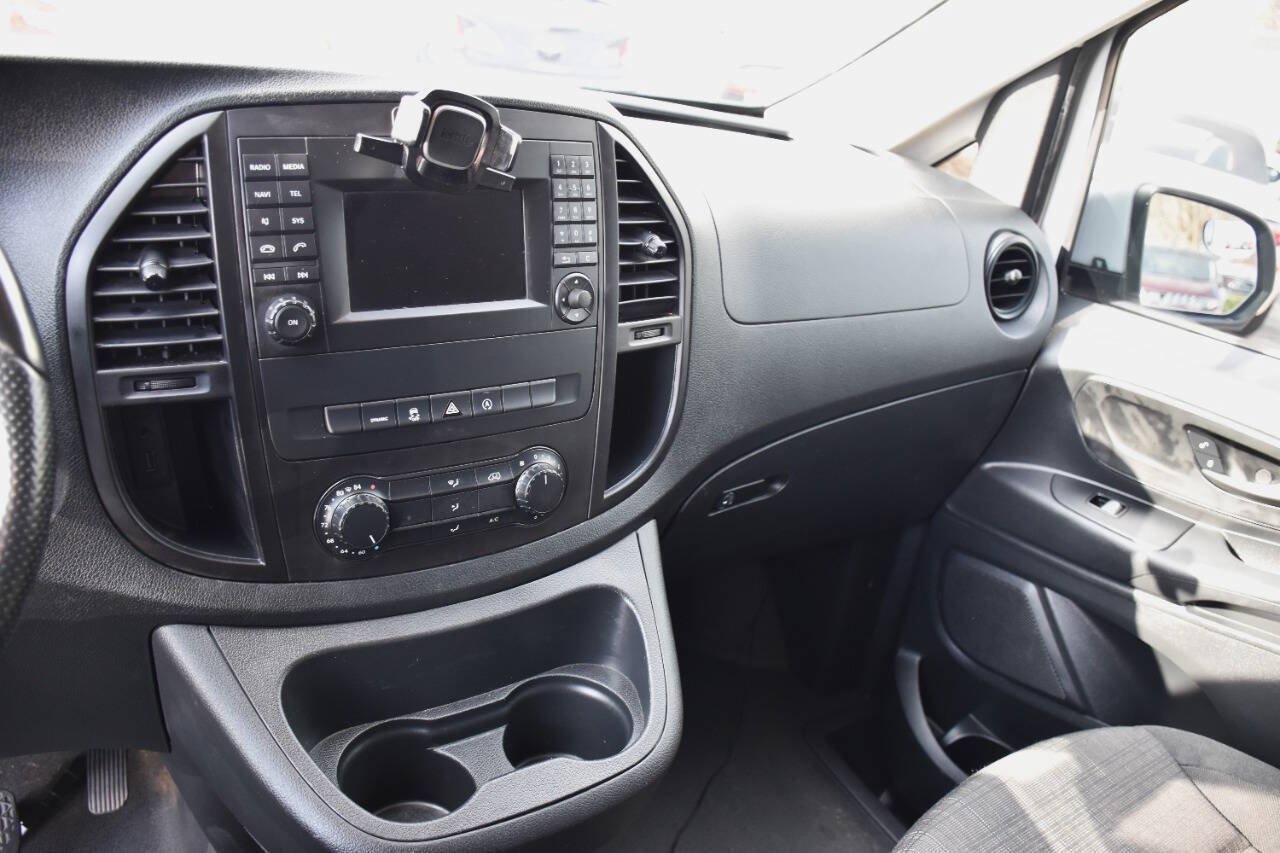 Used 2020 Mercedes-Benz Metris image 15
