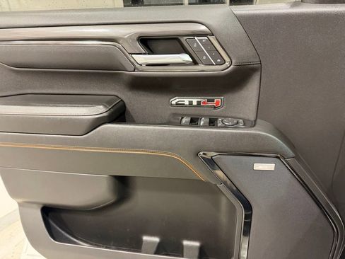 Used 2024 GMC Sierra 1500 AT4 w/ Technology Package image 32