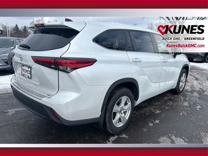 Used 2023 Toyota Highlander LE