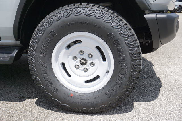 New 2026 Ford Bronco Heritage Edition AWD/4WD image 18