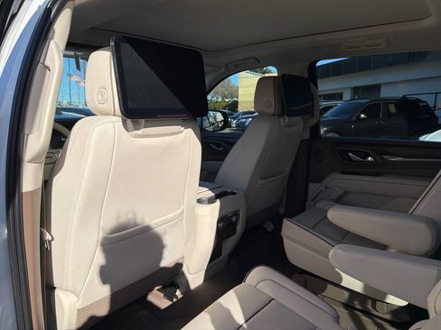 Used 2021 GMC Yukon XL Denali w/ Denali Ultimate Package image 26