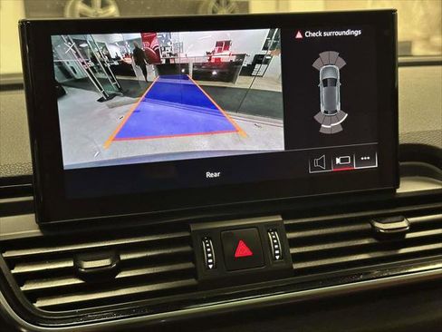 Used 2023 Audi Q5 2.0T Premium w/ Convenience Package image 28