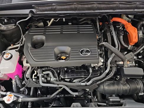 Certified 2025 Lexus RX 350h w/ Convenience Package image 31