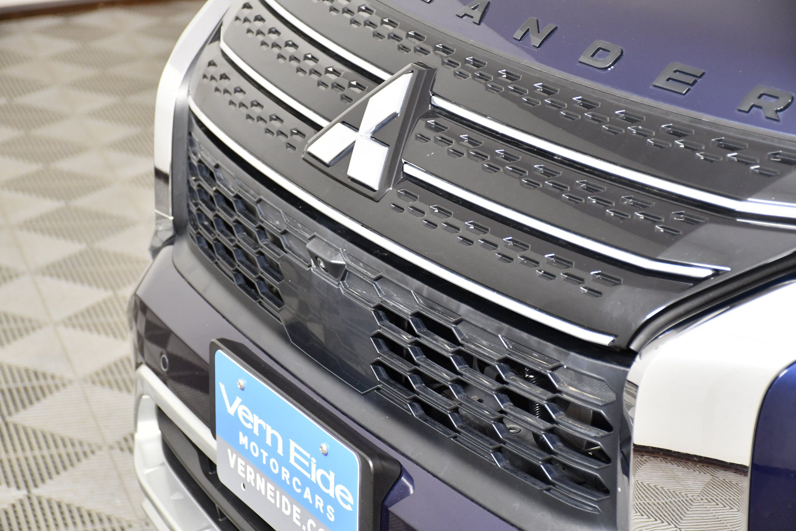 Used 2023 Mitsubishi Outlander SE AWD/4WD image 11
