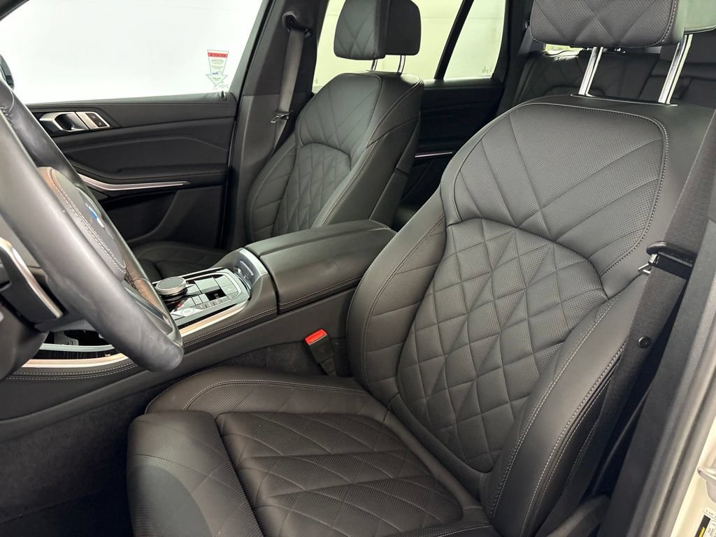Certified 2024 BMW X5 sDrive40i w/ M Sport Package RWD image 25
