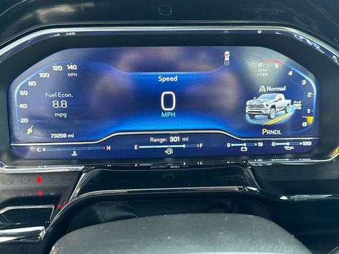 Used 2025 Chevrolet Silverado 2500 LT image 9