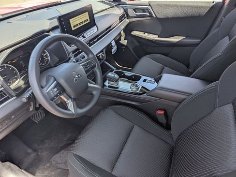 New 2026 Mitsubishi Outlander ES AWD/4WD image 12