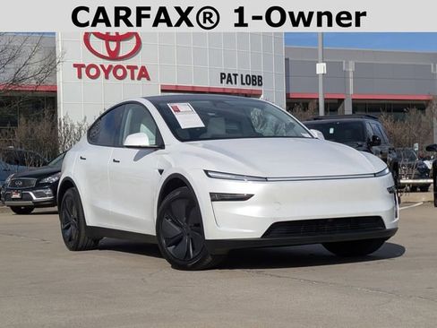 Used 2026 Tesla Model Y 2WD image 2