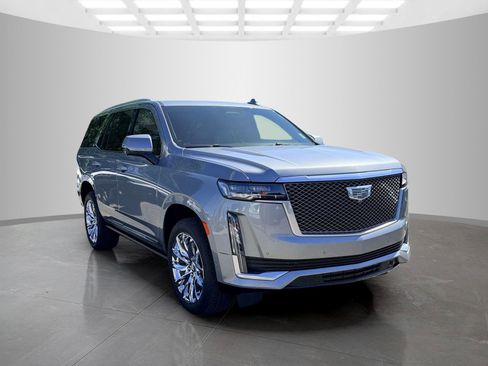 Used 2023 Cadillac Escalade Premium Luxury Platinum w/ LPO, Radiant Package AWD/4WD image 3