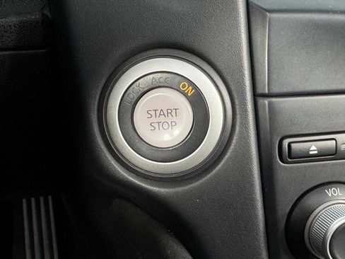 Used 2010 Nissan 370Z Touring w/ Sport Pkg image 20