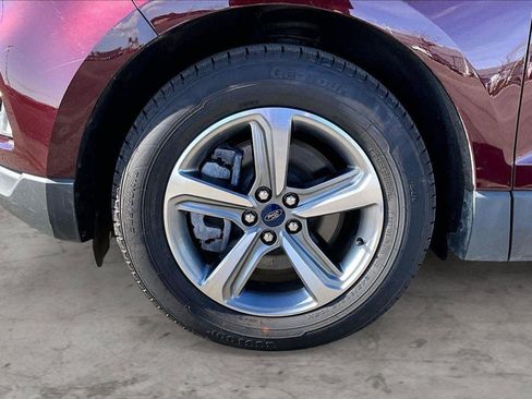 Used 2022 Ford Edge SEL w/ Convenience Package image 9