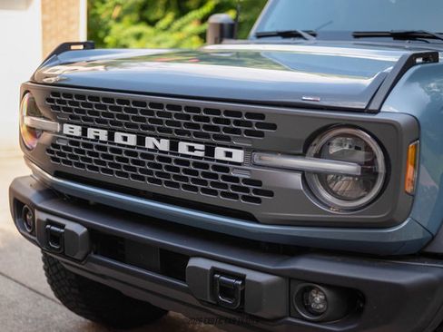 Used 2023 Ford Bronco Badlands w/ Sasquatch Package AWD/4WD image 49