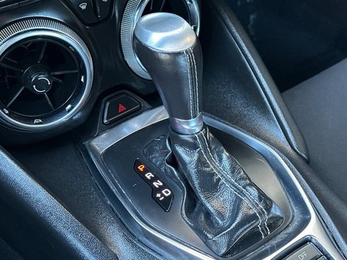 Certified 2022 Chevrolet Camaro LT image 26