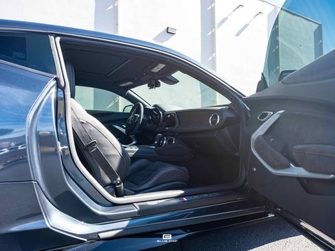 Used 2022 Chevrolet Camaro ZL1 RWD image 18