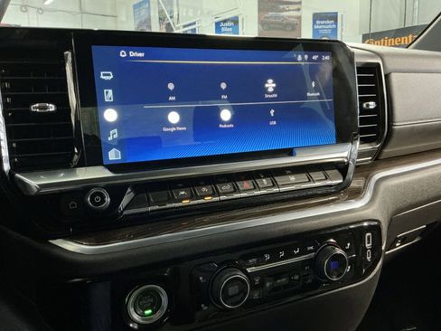 Used 2022 Chevrolet Silverado 1500 LT image 26